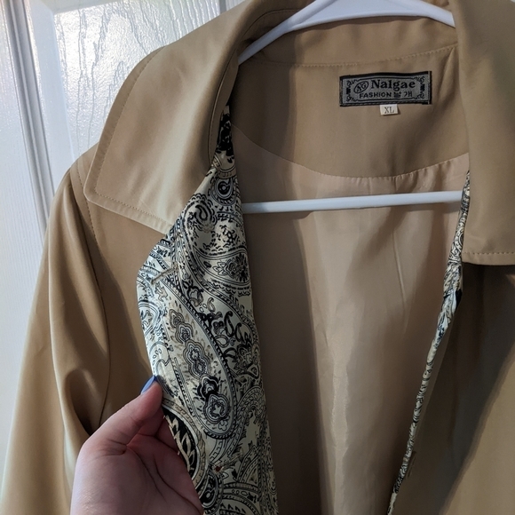 Nalgea Fashion Tan Button Front Trench with Paisley Lining Coat Size XL *Spot* - Picture 7 of 11